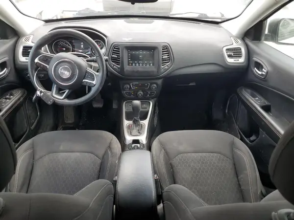 3C4NJCAB9JT319017 2018 JEEP COMPASS - Image 8