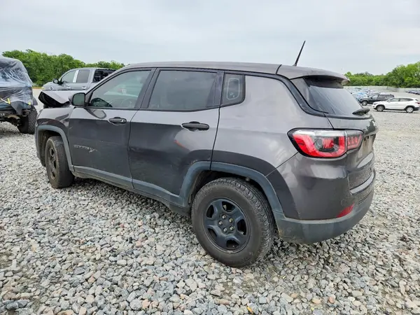 3C4NJCAB9JT330227 2018 JEEP COMPASS - Image 2