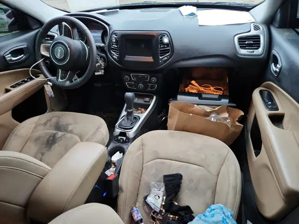 3C4NJCAB9JT361770 2018 JEEP COMPASS - Image 8