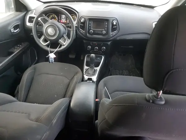 3C4NJCAB9JT368444 2018 JEEP COMPASS - Image 8