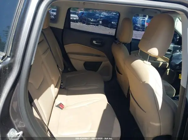 3C4NJCAB9JT411468 2018 JEEP COMPASS - Image 8