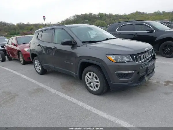 3C4NJCAB9JT489149 2018 JEEP COMPASS - Image 1