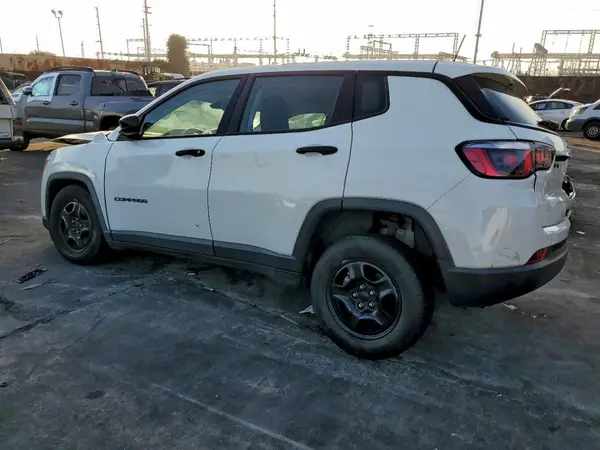 3C4NJCAB9JT502658 2018 JEEP COMPASS - Image 2