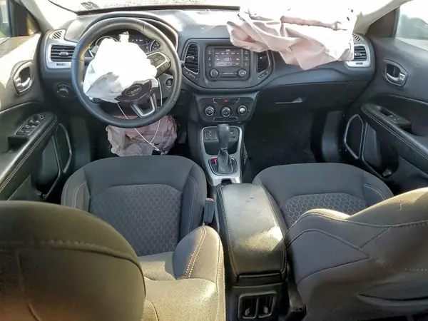 3C4NJCAB9JT502658 2018 JEEP COMPASS - Image 8