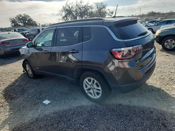 3C4NJCAB9KT615981 2019 JEEP COMPASS - Image 2