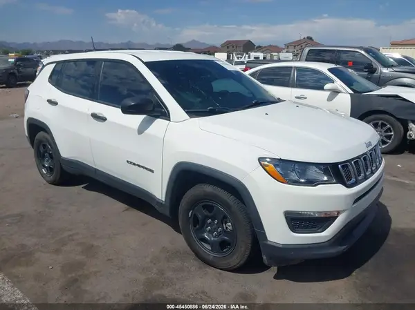 3C4NJCAB9KT677266 2019 JEEP COMPASS - Image 1