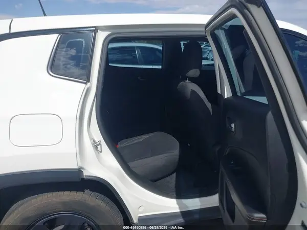 3C4NJCAB9KT677266 2019 JEEP COMPASS - Image 8