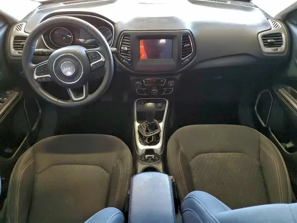 3C4NJCAB9KT685741 2019 JEEP COMPASS - Image 8