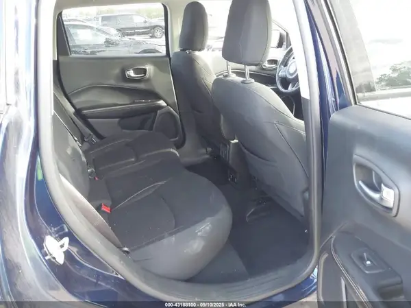 3C4NJCAB9KT773379 2019 JEEP COMPASS - Image 8