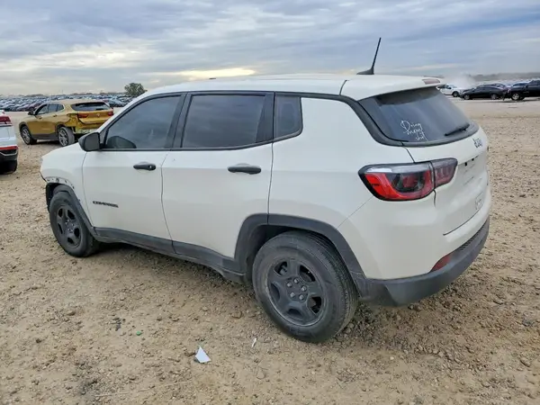 3C4NJCAB9KT819860 2019 JEEP COMPASS - Image 2