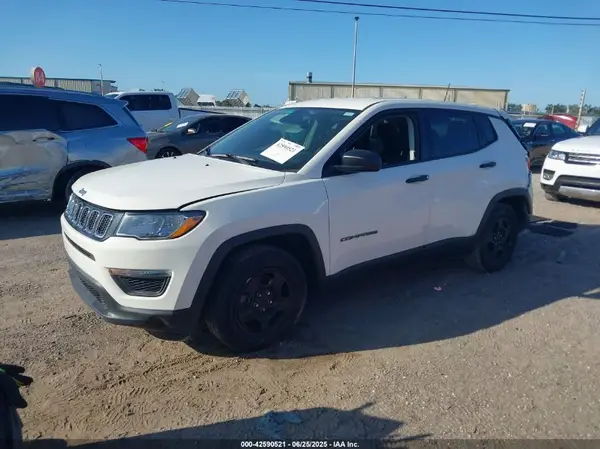 3C4NJCAB9LT134159 2020 JEEP COMPASS - Image 2