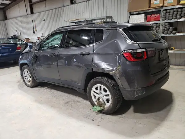 3C4NJCAB9LT144349 2020 JEEP COMPASS - Image 2