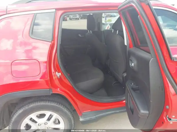 3C4NJCAB9LT250378 2020 JEEP COMPASS - Image 8