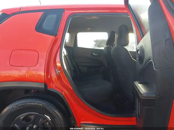 3C4NJCAB9MT535955 2021 JEEP COMPASS - Image 8