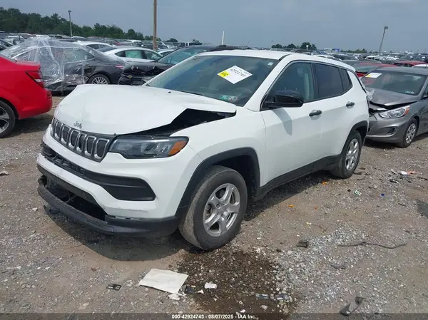 3C4NJCAB9NT224897 2022 JEEP COMPASS - Image 2