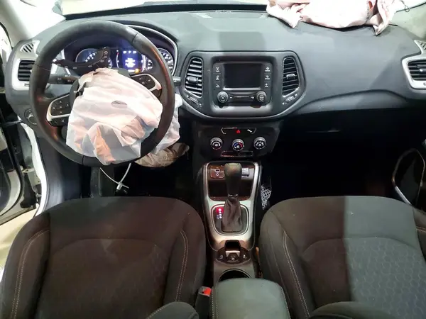 3C4NJCABXHT652479 2017 JEEP COMPASS - Image 8