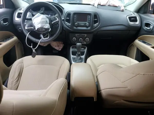 3C4NJCABXJT124835 2018 JEEP COMPASS - Image 8