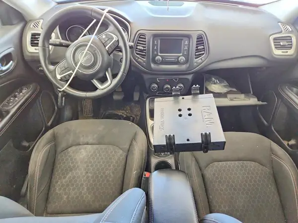 3C4NJCABXJT136838 2018 JEEP COMPASS - Image 8