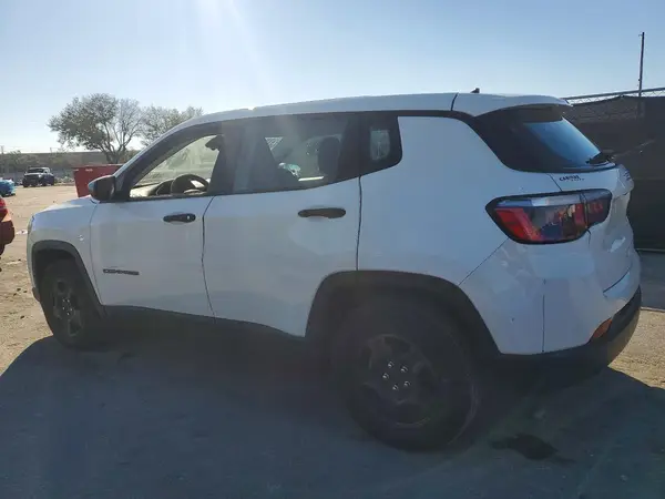 3C4NJCABXJT165367 2018 JEEP COMPASS - Image 2