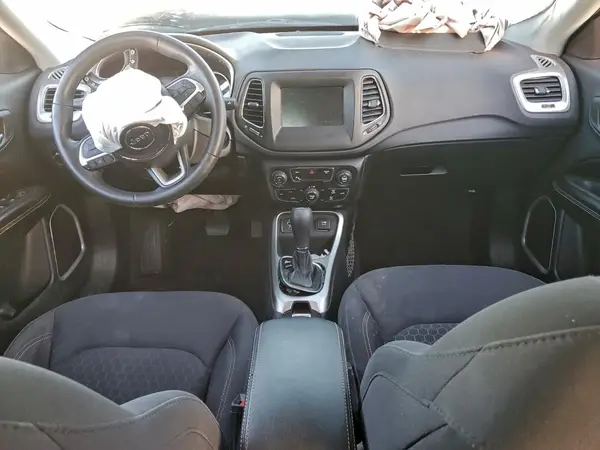 3C4NJCABXJT193203 2018 JEEP COMPASS - Image 8