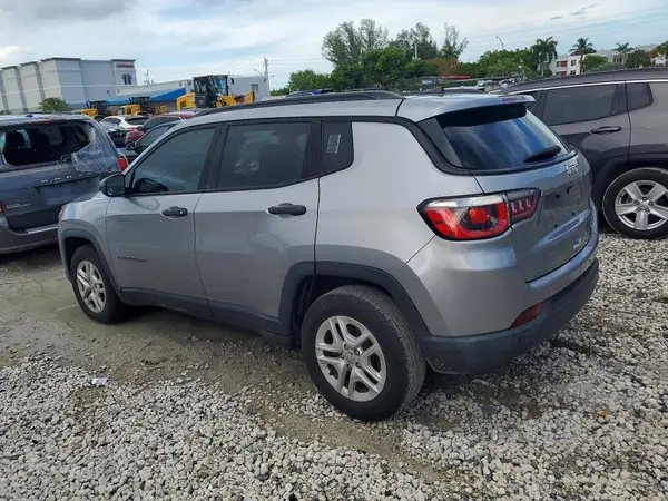 3C4NJCABXJT204524 2018 JEEP COMPASS - Image 2