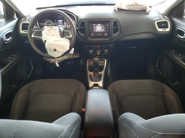3C4NJCABXJT213031 2018 JEEP COMPASS - Image 8