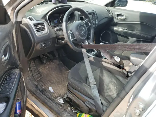 3C4NJCABXJT226961 2018 JEEP COMPASS - Image 8