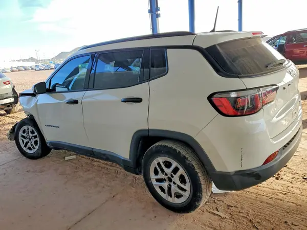 3C4NJCABXJT318801 2018 JEEP COMPASS - Image 2