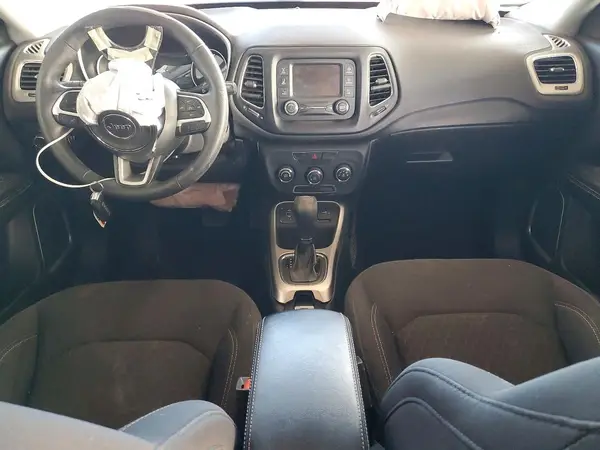 3C4NJCABXJT318801 2018 JEEP COMPASS - Image 8