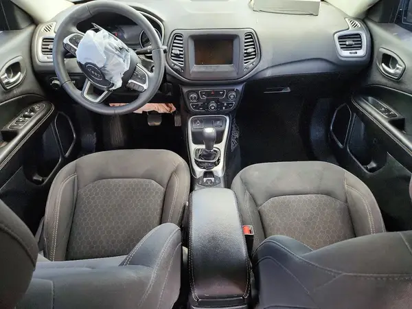 3C4NJCABXJT502748 2018 JEEP COMPASS - Image 8