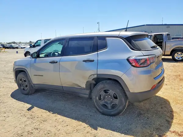 3C4NJCABXKT615780 2019 JEEP COMPASS - Image 2