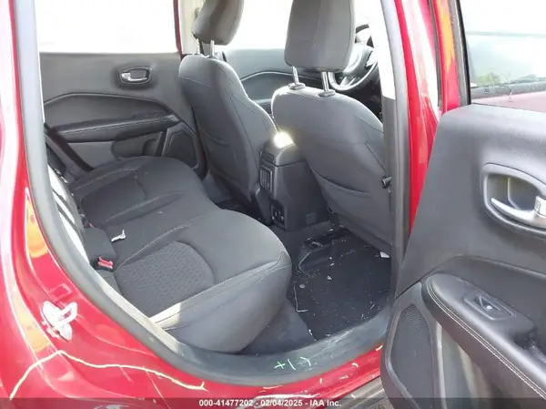 3C4NJCABXKT670892 2019 JEEP COMPASS - Image 8