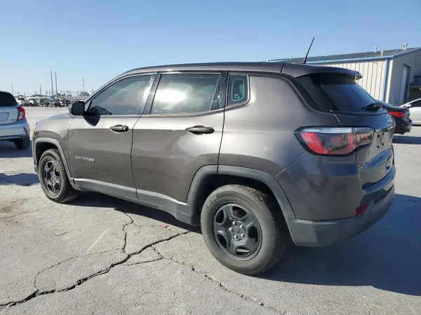 3C4NJCABXKT692617 2019 JEEP COMPASS - Image 2