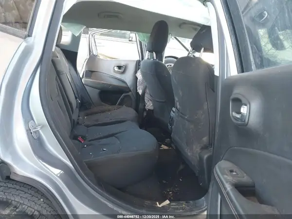 3C4NJCABXLT124885 2020 JEEP COMPASS - Image 8