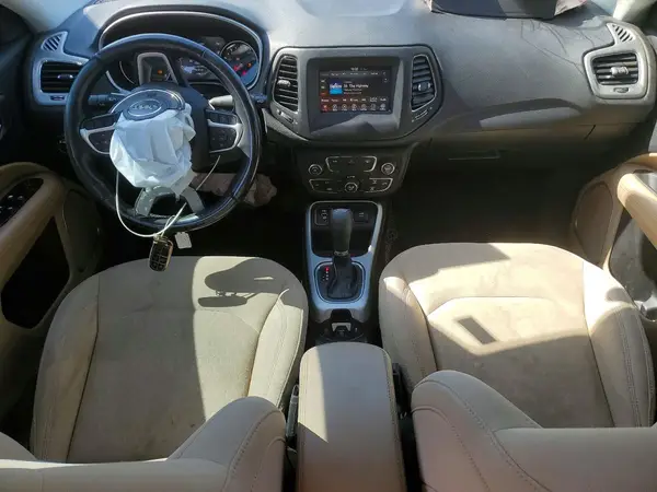 3C4NJCABXLT134073 2020 JEEP COMPASS - Image 8
