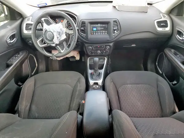 3C4NJCABXLT243083 2020 JEEP COMPASS - Image 8