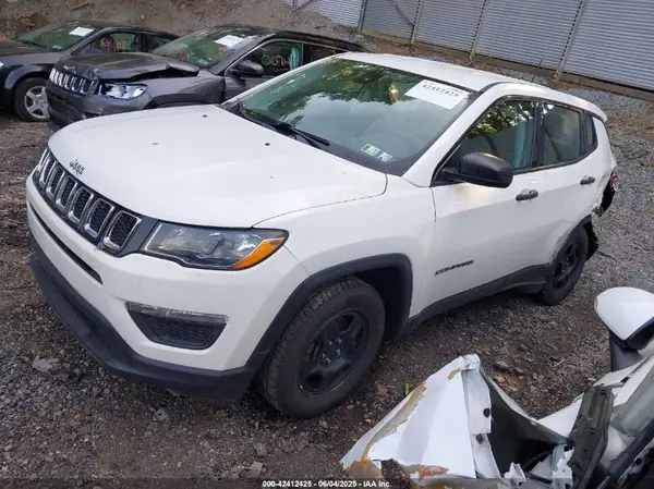 3C4NJCABXMT560279 2021 JEEP COMPASS - Image 2