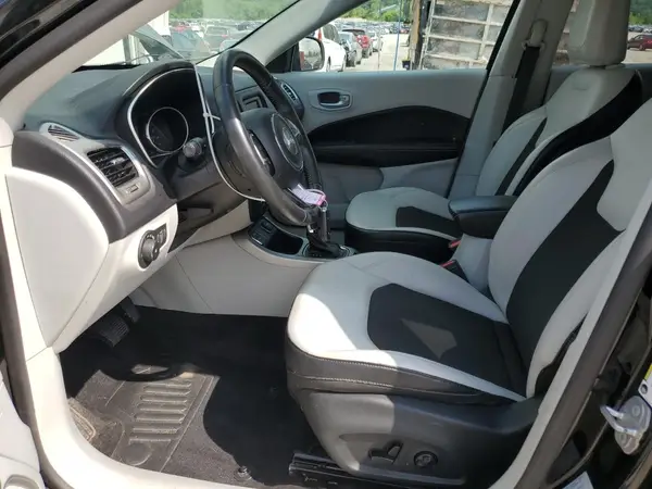 3C4NJCBB0HT611440 2017 JEEP COMPASS - Image 7