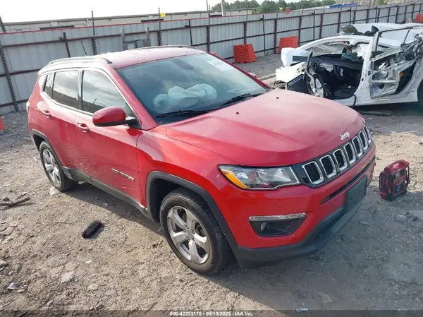 3C4NJCBB0JT124163 2018 JEEP COMPASS - Image 1