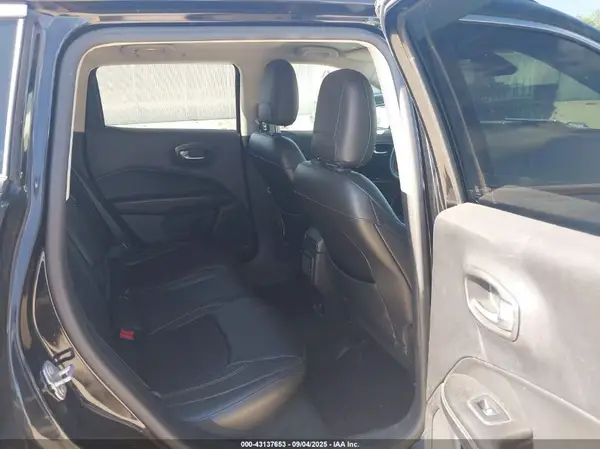 3C4NJCBB0JT136698 2018 JEEP COMPASS - Image 8