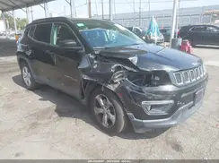 3C4NJCBB0JT165540 2018 JEEP COMPASS