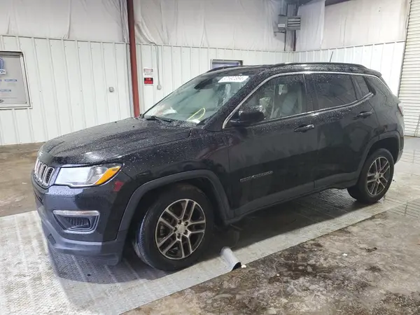 3C4NJCBB0JT182144 2018 JEEP COMPASS - Image 1