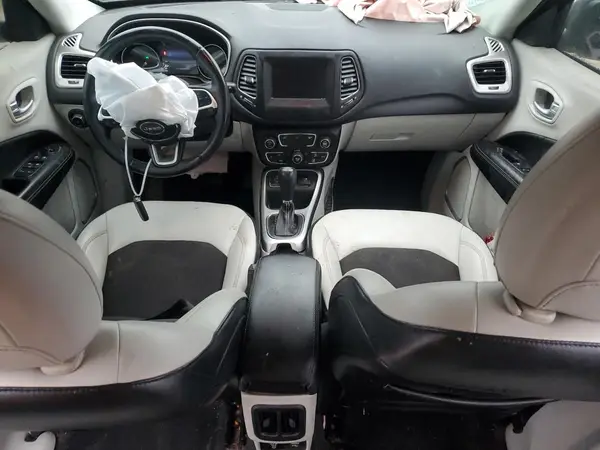 3C4NJCBB0JT182144 2018 JEEP COMPASS - Image 8
