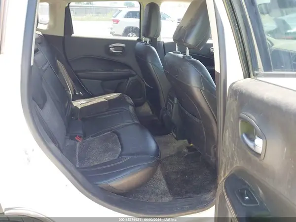 3C4NJCBB0JT182385 2018 JEEP COMPASS - Image 8