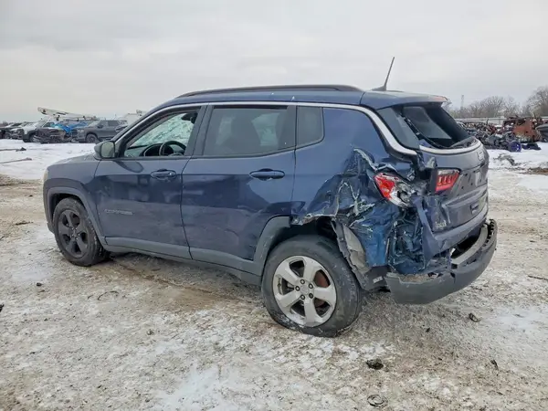 3C4NJCBB0JT194584 2018 JEEP COMPASS - Image 2