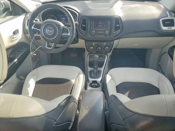 3C4NJCBB0JT194827 2018 JEEP COMPASS - Image 8