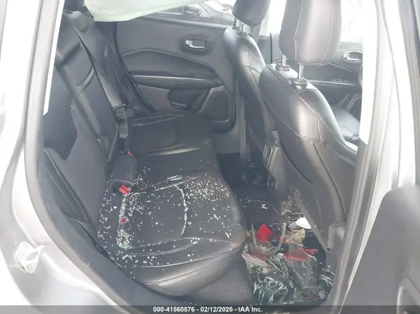 3C4NJCBB0JT227017 2018 JEEP COMPASS - Image 8