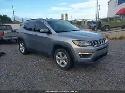 3C4NJCBB0JT267565 2018 JEEP COMPASS