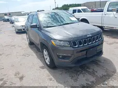 3C4NJCBB0JT272443 2018 JEEP COMPASS