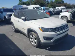 3C4NJCBB0JT300094 2018 JEEP COMPASS